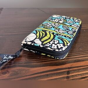 Vera Bradley Accordion Wallet – Island Blooms (Retired Print)